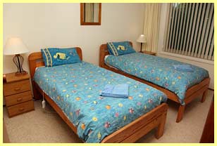 Eastern Sands Port Fairy twin bedroom